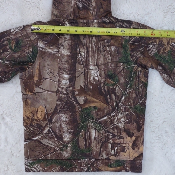 Under Armour Brown and Orange Camo Sweatshirt - Picture 7 of 13